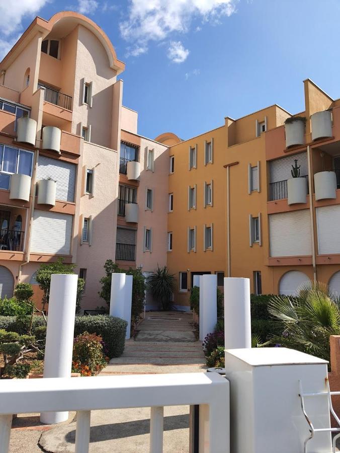 Appartement Sur Le Port De Gruissan Bagian luar foto